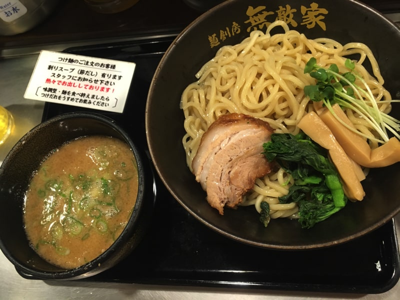 池袋　ラーメン