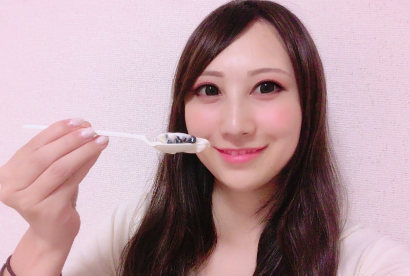 ファミリーマート　たっぷり食べたい！杏仁豆腐ブラックタピオカ入り