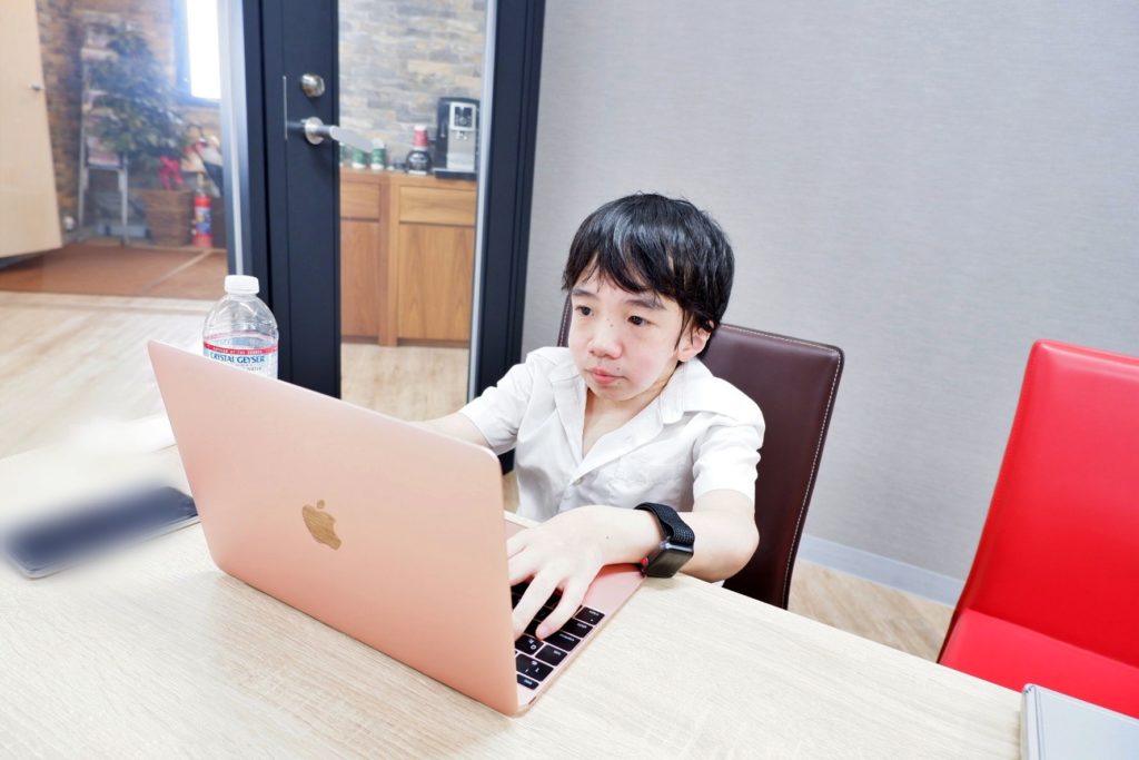 にしくん